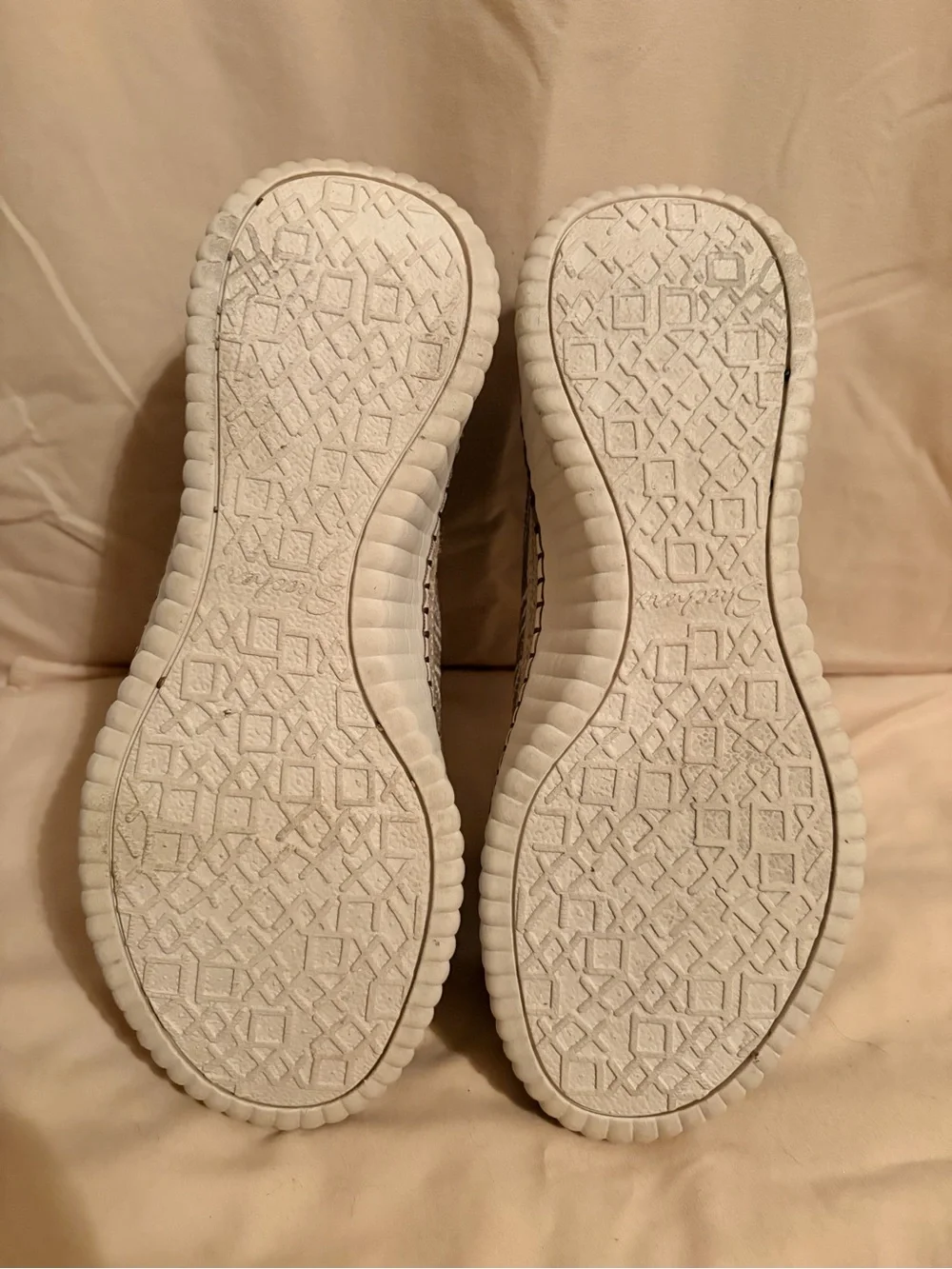 Skechers womens’s Taupe Knit Lace-Up Sneakers with White Trim